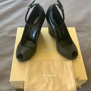 Michael Kors Collection | Julianne Python-Embossed Leather Peep-Toe Pump | 38.5